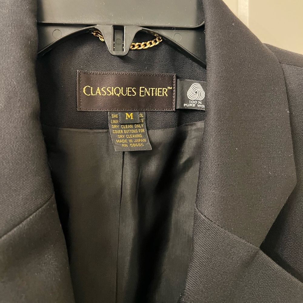 Classiques Entier Wool Three Button Blazer In Bla… - image 2